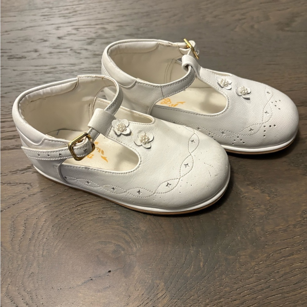 Cora brand white girls baptism shoes 6.5T EUC ret $140
